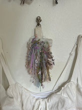 Load image into Gallery viewer, scrap felt keychain
