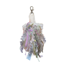 Load image into Gallery viewer, scrap felt keychain
