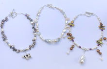 Load image into Gallery viewer, weird honey
