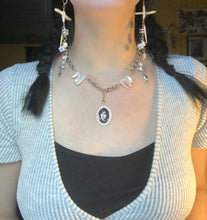 Load image into Gallery viewer, alice choker
