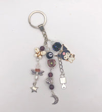 Load image into Gallery viewer, kuromi keychain
