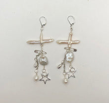 Load image into Gallery viewer, baroque pearl earrings
